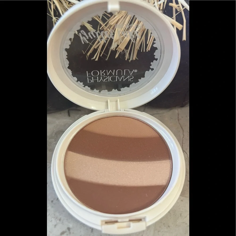 BRAND NEW PHYSICIANS FORMULA BUTTER CAKE BRONZER - Picture 2 of 3